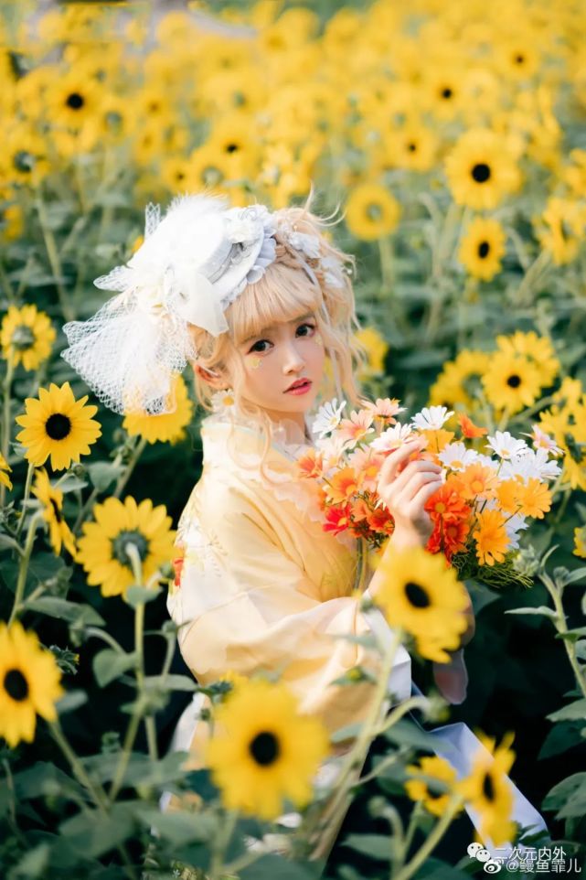 和服私影鳗鱼霏儿与向日葵花海
