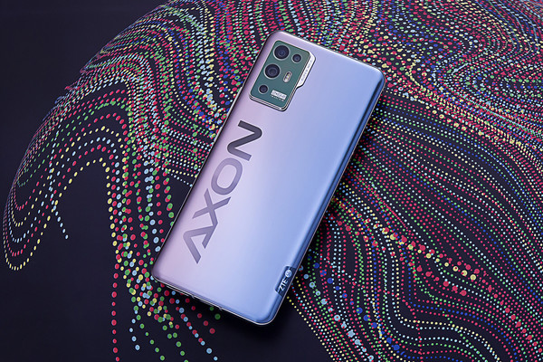 中兴axon30pro快评6400万双主摄影像旗舰大有可为
