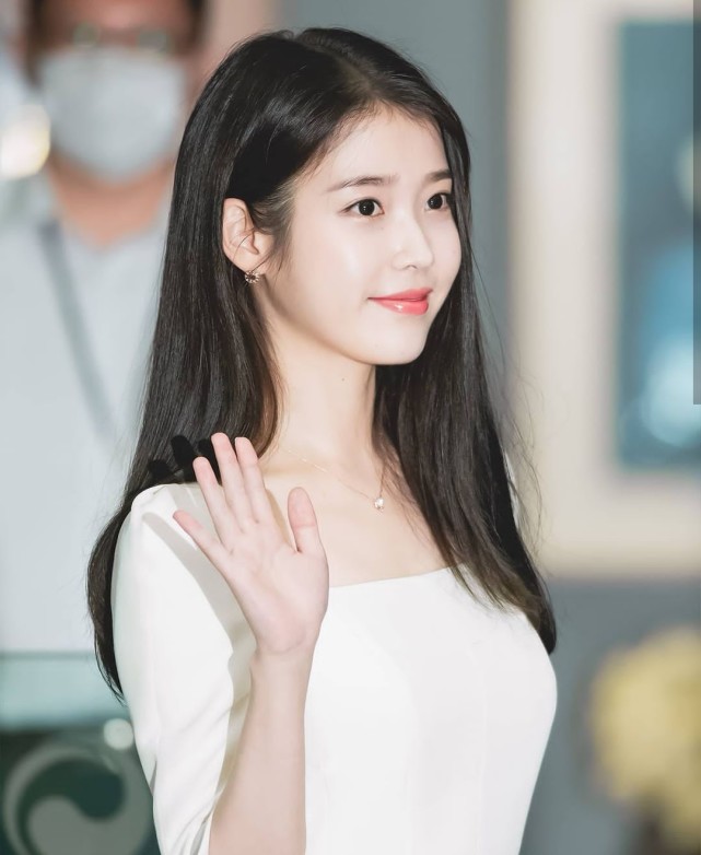 韩国国民妹妹iu从微胖变加小号身材大方分享一周减9斤餐单