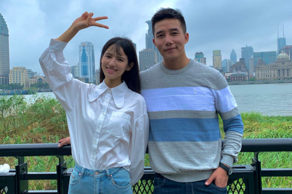 鹤男小舍得中扮张雪儿,剧中人称天使老师,戏外被粉丝叫甜美男孩_腾讯