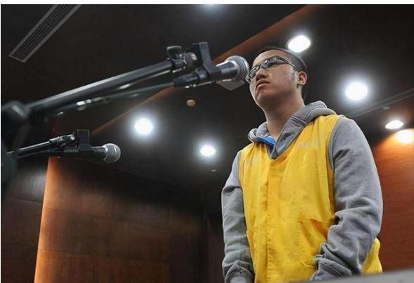 汶川地震中连救7个同学的小英雄雷楚年6年后为何锒铛入狱