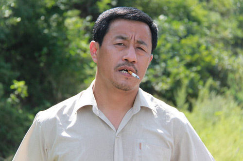 曾因女人与赵本山闹翻如今娶小19岁娇妻住豪宅王小宝飘了么