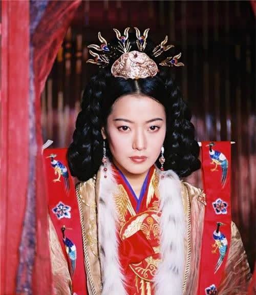 她是韩国美女却成中国皇后上位后却下令率军剿灭自己母国