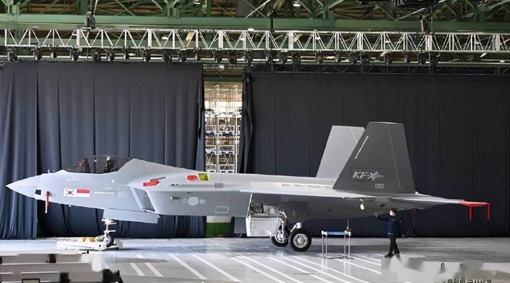 外形酷似歼31 韩国kf 21战机登台亮相 梦想挑战歼 命运难料 腾讯新闻