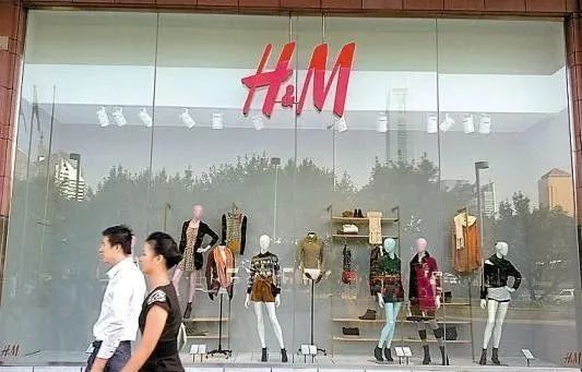 H M惹中国市场众怒 现在如何 全球3000家店关门 葬送最后希望 腾讯新闻