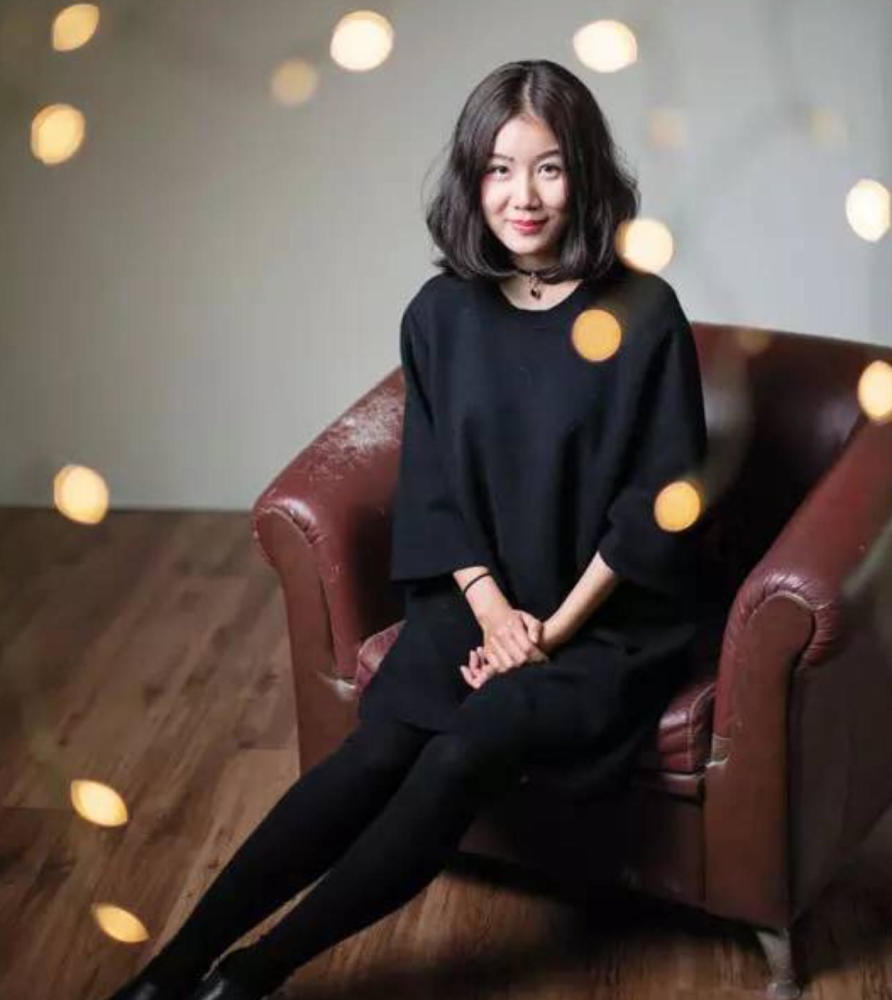 登福布斯精英榜,跻身名媛圈,合作一众明星,网红徐老师凭什么?