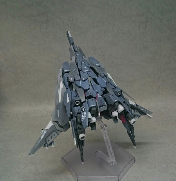 模玩控完美变形飞机寿屋z高达样式模型