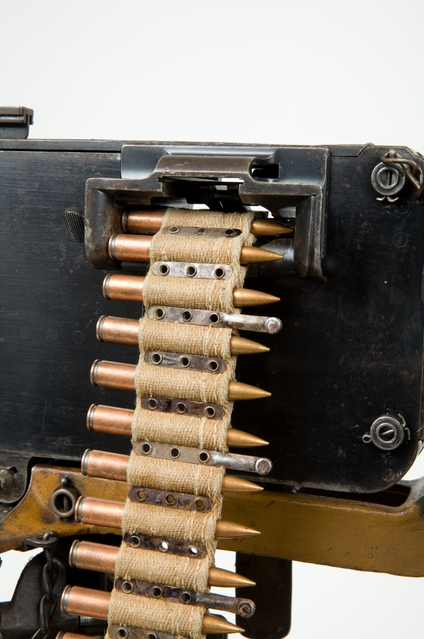 军事科普向三分钟搞懂可散不可散和组合式弹链的区别和优劣