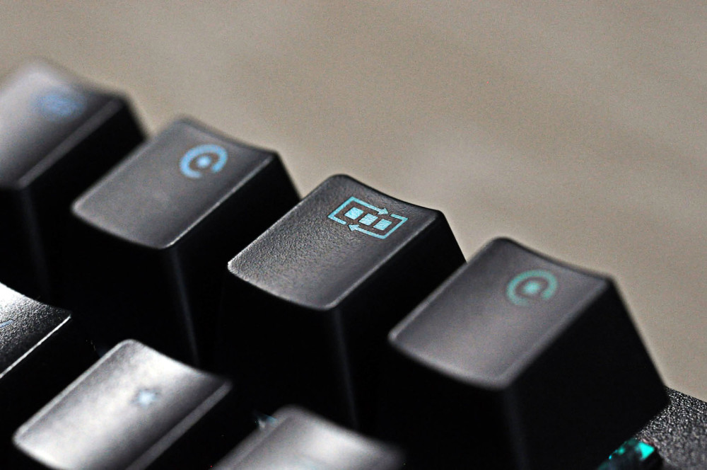 选一款什么样背光机械键盘好发会光能编程才有自己的个性