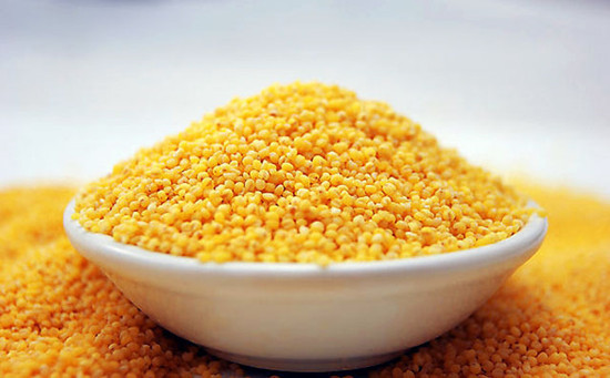 煮小米粥时,水开了下米还是冷水下米?好多人做错了!