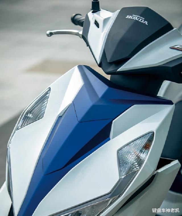 售价9590元五羊本田锋潮踏板nx125更新2021款新配色