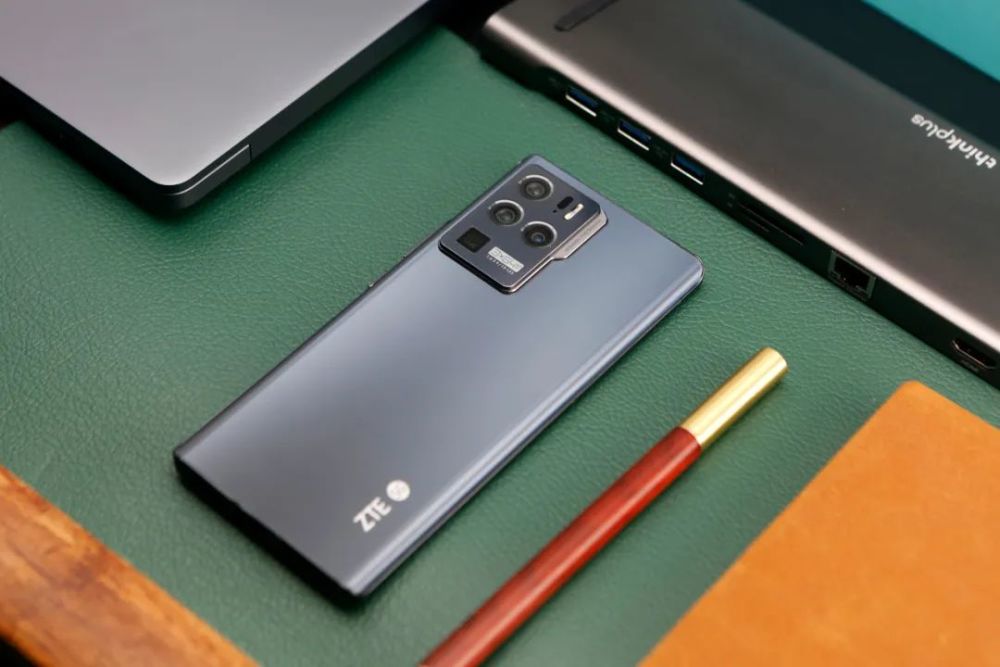 惊喜因不甘平凡中兴天机axon30系列解析