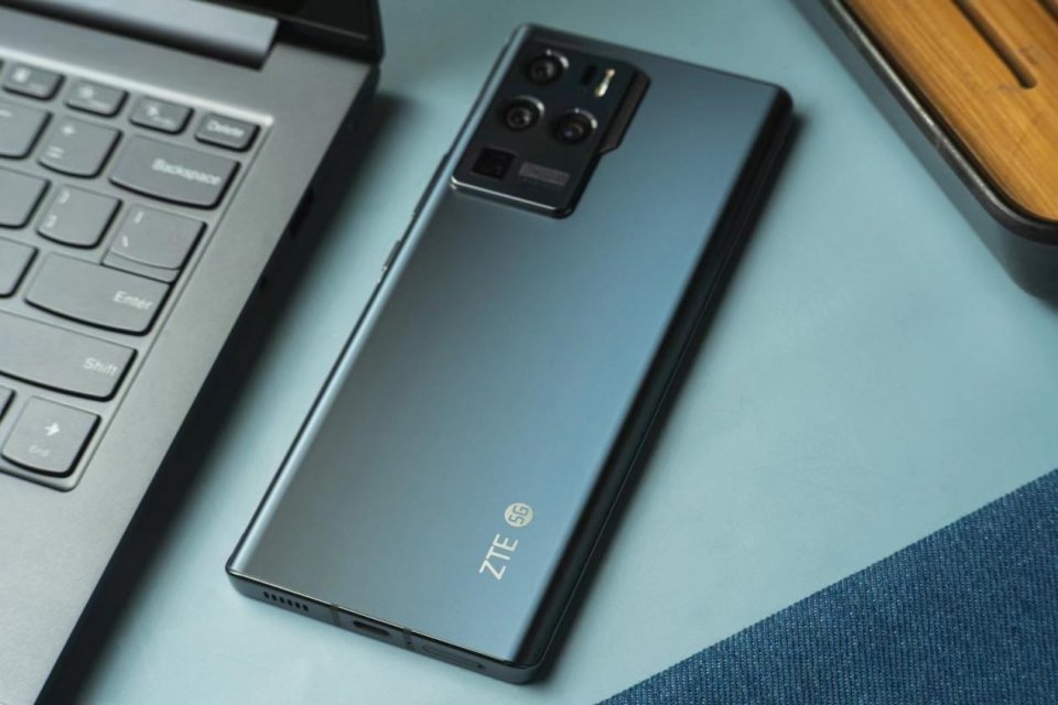 开启全新影像纪元中兴正式发布axon30旗舰系列手机