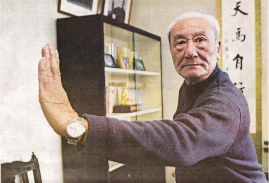 万籁声他为中国武术的传承做出了巨大的贡献,他收了很多的徒弟,还写下