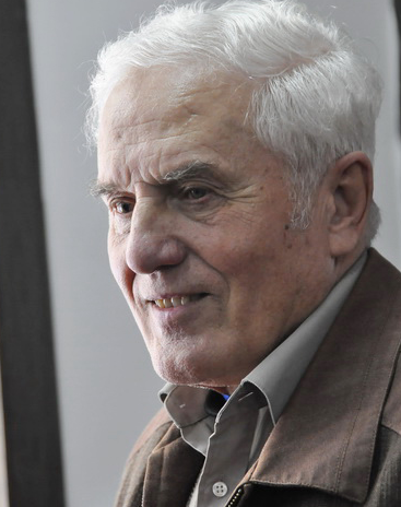 李忆祖被中国人收养的白人弃婴一辈子扎根新疆只为报效祖国