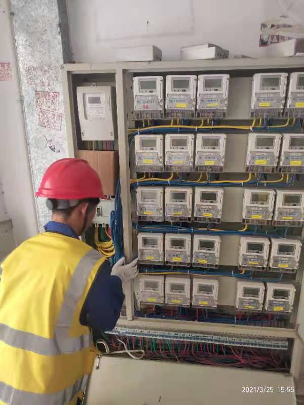 乐东加快推进住宅小区电力抄表到户方便居民用电