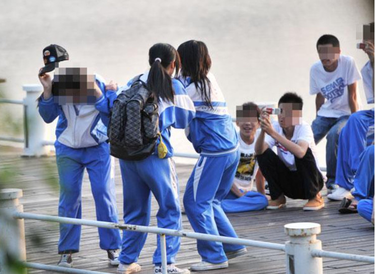 濮阳:高中校园暴力,逼下跪,扇耳光……网友:孩子如何得到呵护