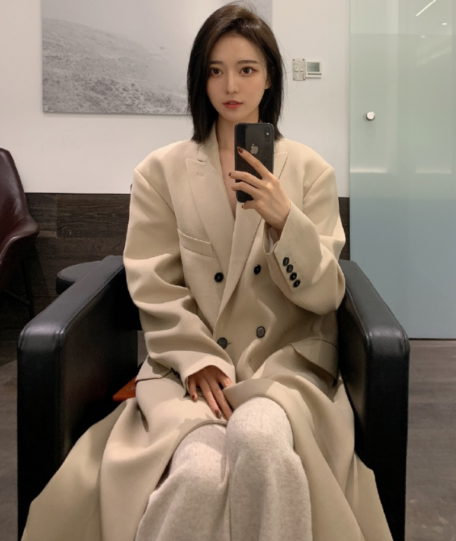 "女海王"项思醒走红网络,盛世美颜不输女星,凭好身