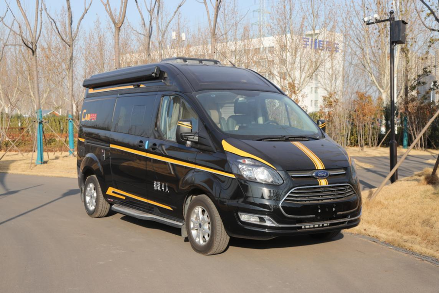 基于福特途睿欧打造售价接近40万这款商旅两用的b型房车值不值