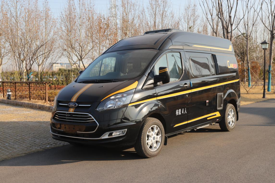 基于福特途睿欧打造售价接近40万这款商旅两用的b型房车值不值