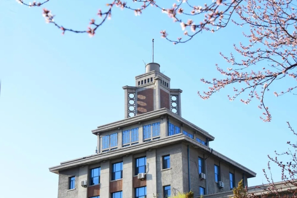 实际上,东北大学的冶金专业能够培养出这样的人才在人的意料之中.