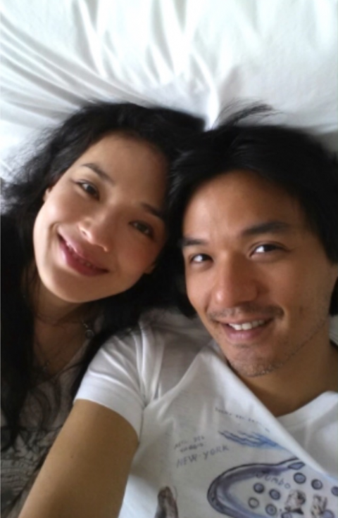 冯德伦晒照为老婆舒淇庆生搞怪照片惹网友围观