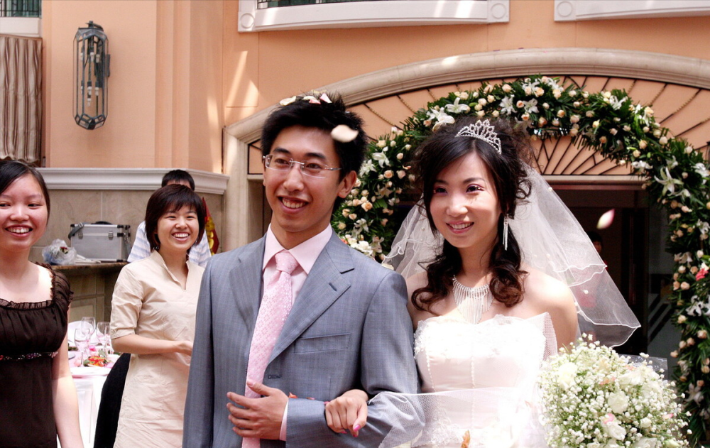 结婚三次最终发现其实结婚这事跟谁过都是一样的