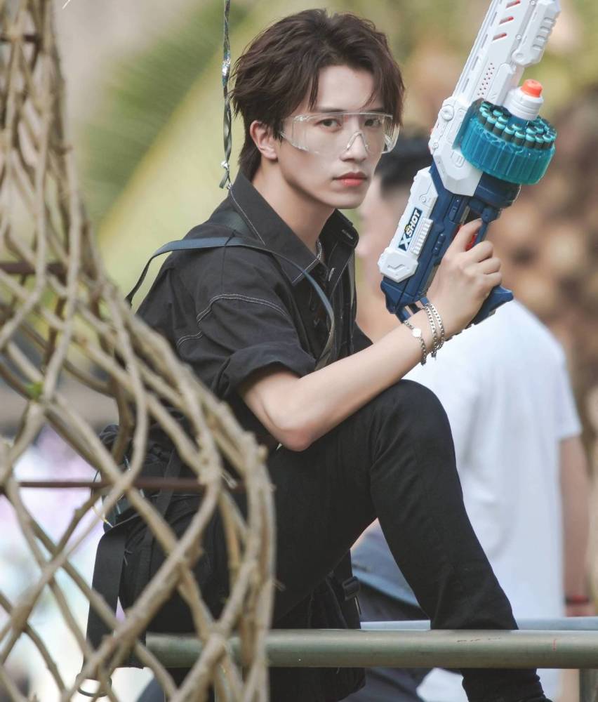 创4伯远苦练6年的高龄练习生母亲的一个举动让人泪目