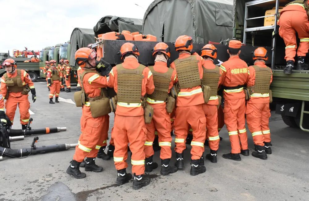 五一我在岗丨五一小长假消防员的劳动节这样度过