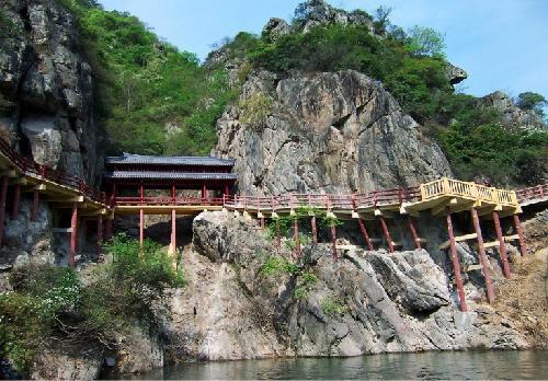 汉中石门栈道景区旅游公司喜获陕西质量奖