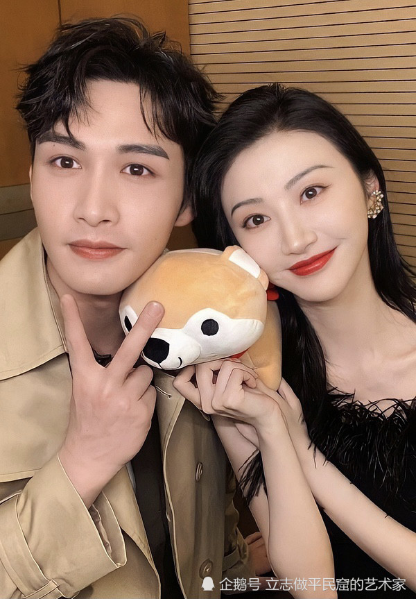 景甜张彬彬再次甜蜜发糖在王牌对王牌中牵手合唱下落不明