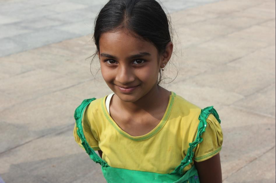 印度7岁女儿被父母8万元卖掉 打算用这些钱盖新房_腾讯新闻