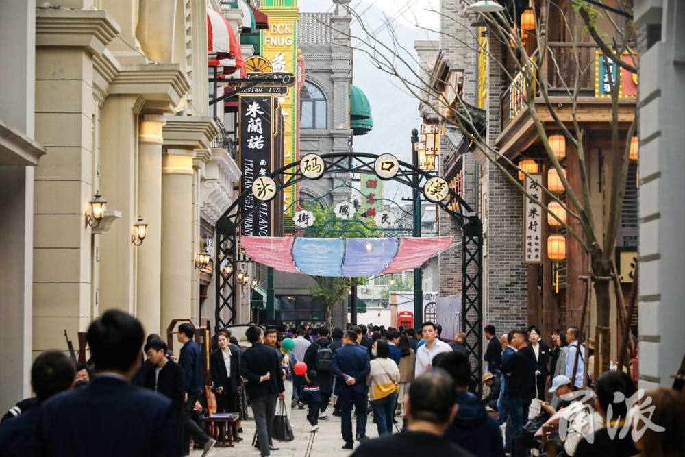 溪口武岭坊9月底迎客,全国首个"民国风"文旅景区等你来_腾讯新闻