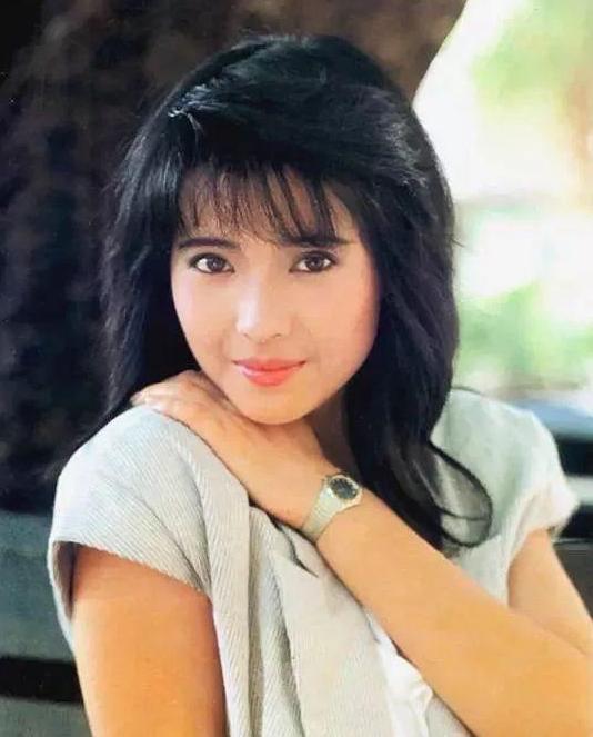 你以为为情所困,其实背后隐藏秘密|蓝洁瑛|钟保罗|狄莺|tvb