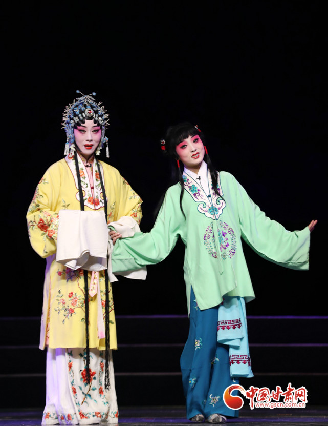 秦腔锁麟囊在兰上演春绿陇原舞台引燃戏曲热