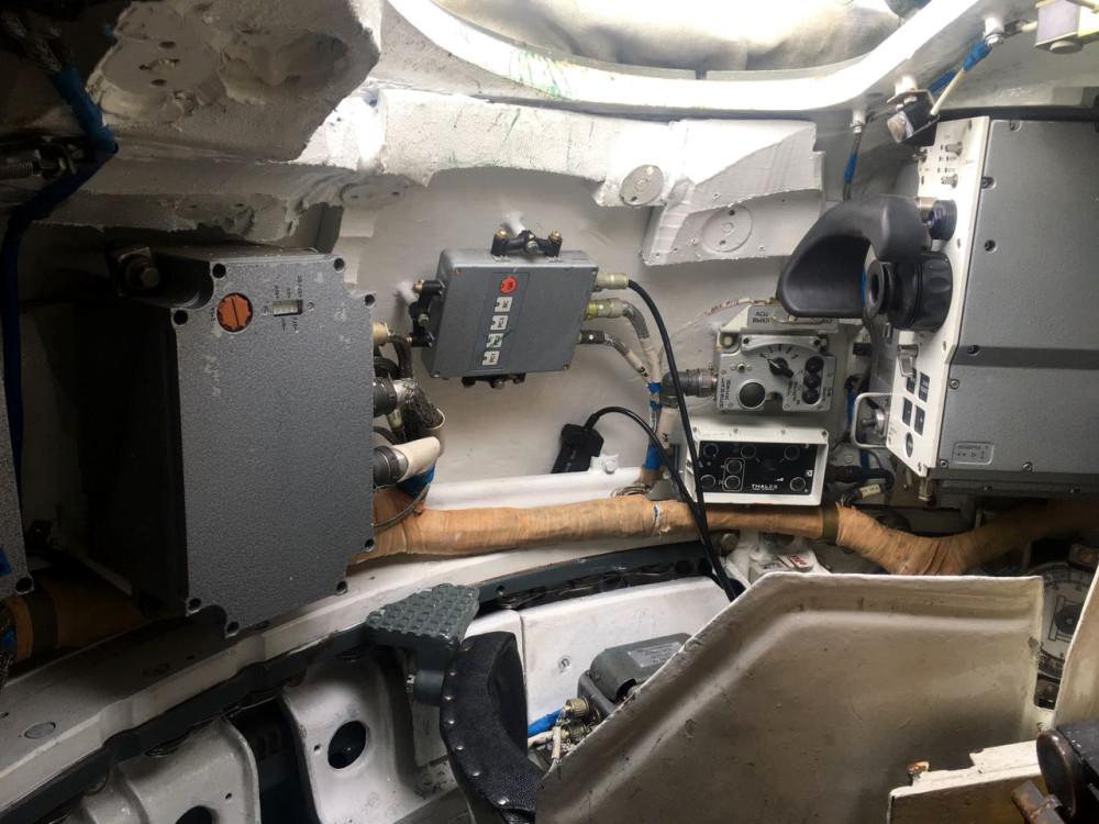 用得起上千万的坦克,为何不装几千块的空调?这真不是钱的事