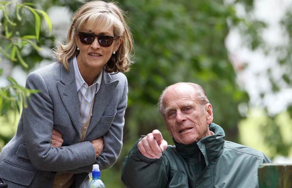 女王也没辙菲利普的亲密红粉知己要出席葬礼