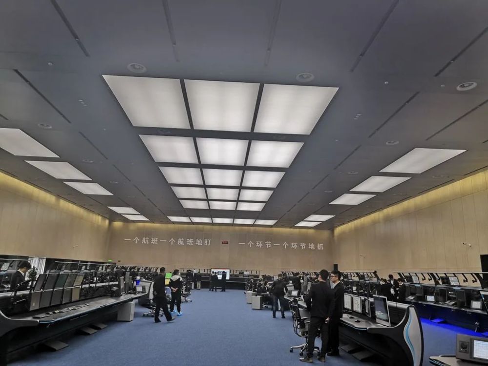 67西南空管局新终端管制中心启用_腾讯新闻