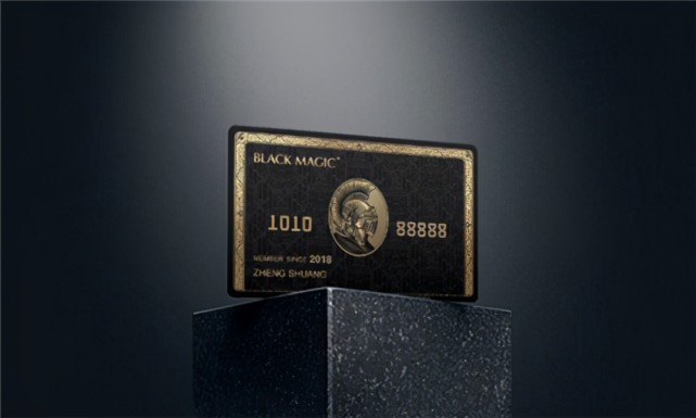 全球限量的8张黑卡我国有2张马云占其一另一张竟送给了她