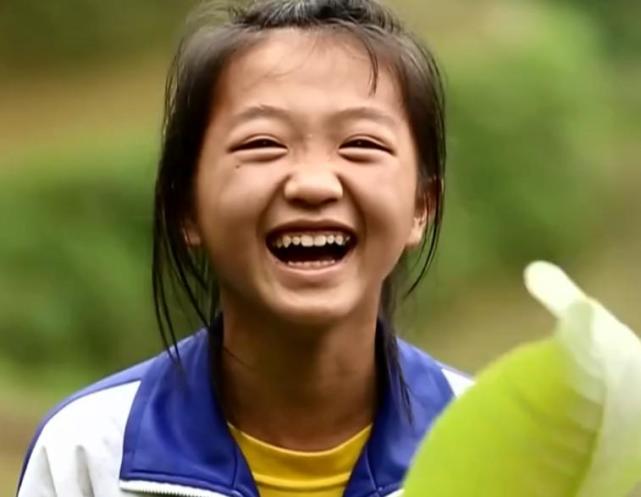 变形记最美农村姑娘梁小友逆袭成网红浓妆艳抹让人有些认不出感情历史