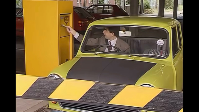 憨豆先生的车技绝了