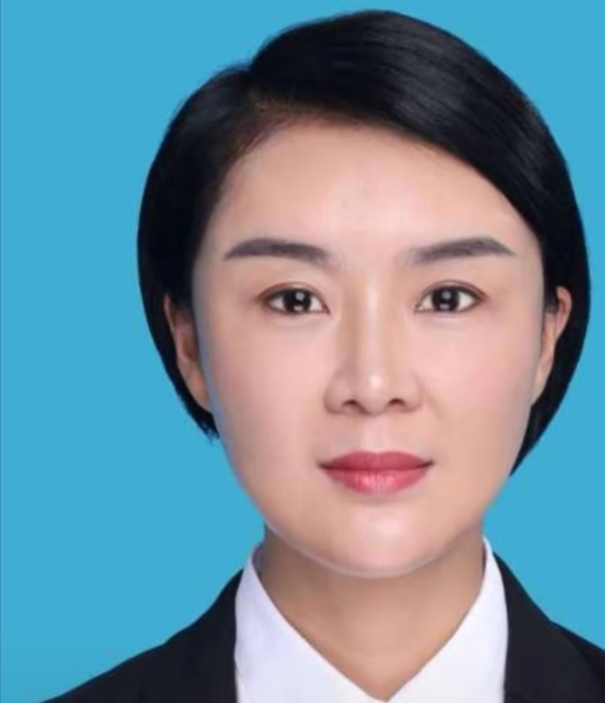 策马杨鞭,网红女副县长"嫁"到了伊犁》