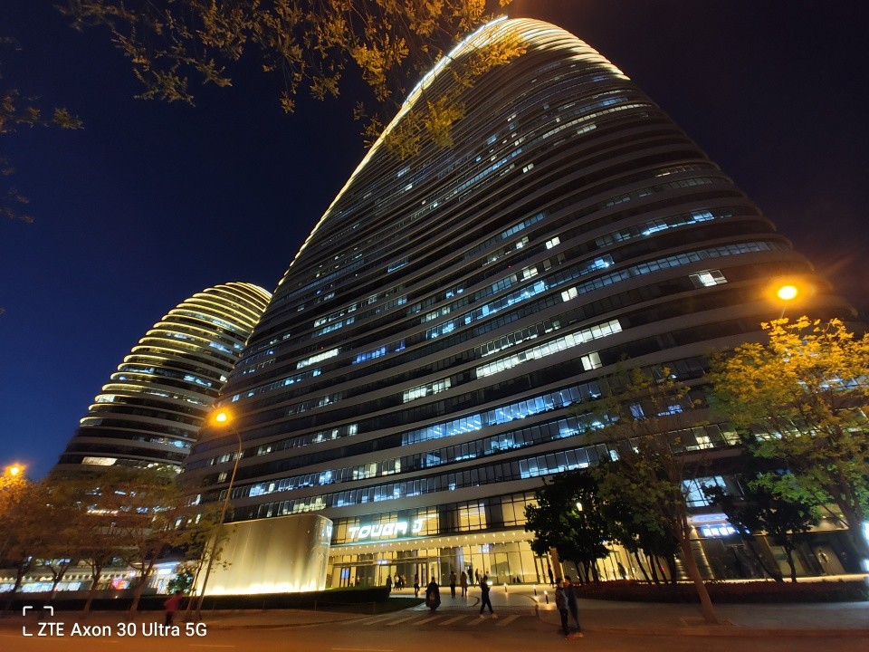 回归市场的诚意之作!中兴axon30 ultra上手体验