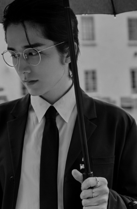 张新成确认参演《默读》,看到路透造型之后,费渡本人_腾讯新闻