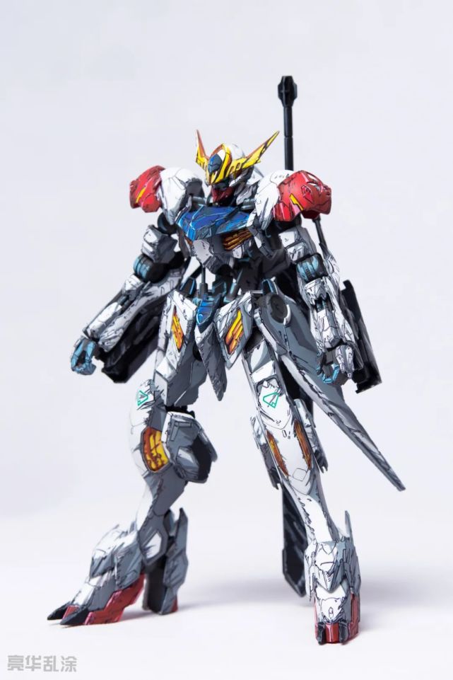 本次制作的巴巴托斯天狼座高达模型是从二手平台购买