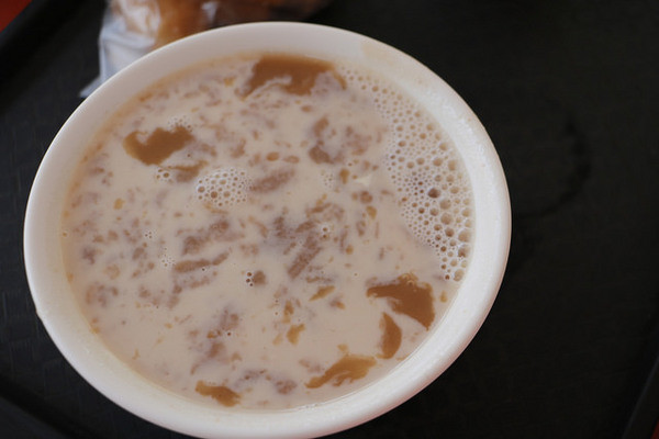 我们一家都爱喝豆浆 米浆,口感更胜豆浆单一口味香醇浓郁喔!