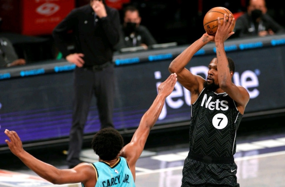 杜欧再联手,篮网三叉戟63 9 18,剑指东部第一!_腾讯新闻