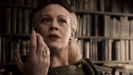 纳西莎海伦麦克洛瑞因癌症去世病中仍为抗疫一线人员筹款