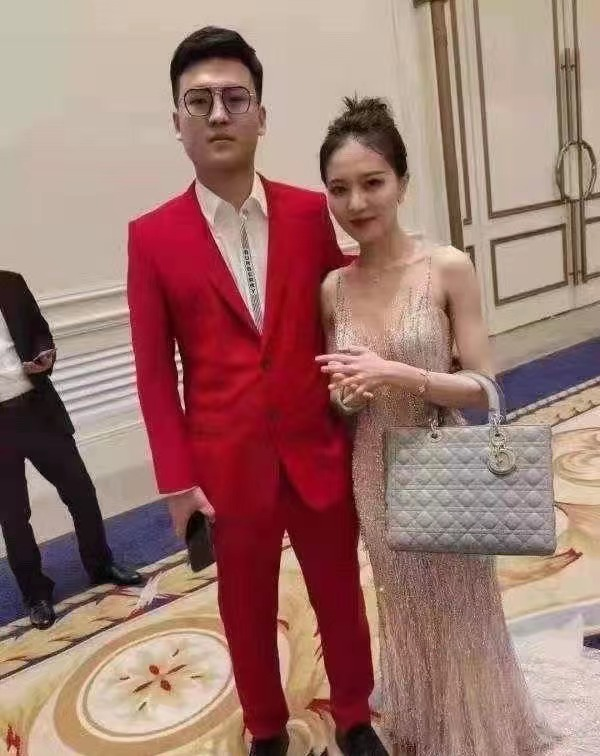 项思醒毕业旧照疑曝光(图17)