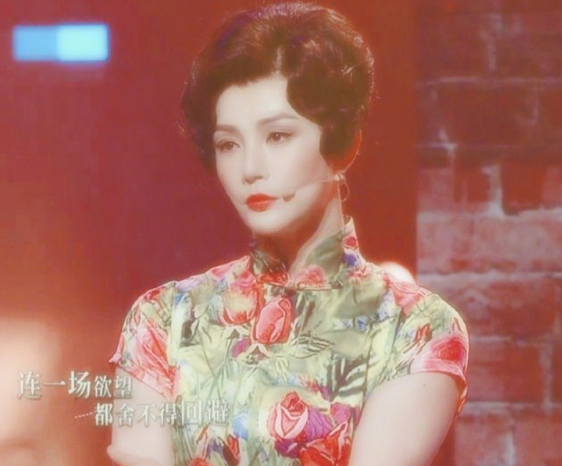 孙坚穿旗袍致敬张曼玉,遭网友灵魂拷问:这是你母亲吗?